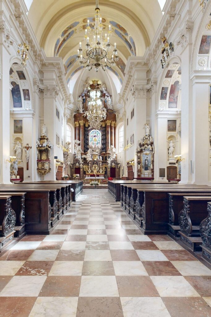 Bazilika-Nanebevzeti-Panny-Marie-1A